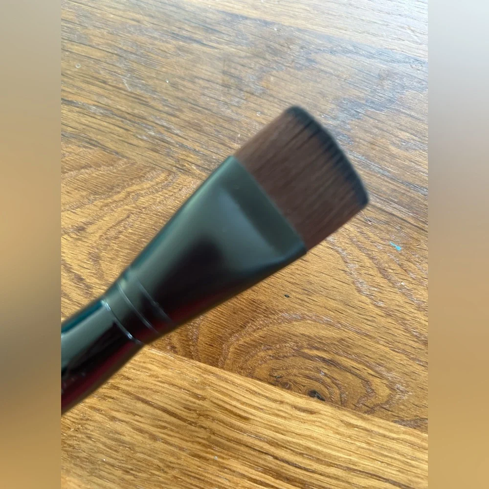 New Scott Barn pro brush #71 The Contour brush